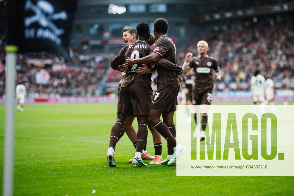 2. Bundesliga: FC St. Pauli vs. Karlsruher SC, October 11, 2026, GOAL, CELEBRATION by Abdoulie Ceesay of FC St. Pauli, 9–1–0; pictured here are Connor Metcalfe of FC St. Pauli, No. 24, and Youssoupha Niang of FC St. Pauli, No. 7; soccer, 2. Bundesliga, Matchday 7: FC St. Pauli vs. Karlsruher SC on October 11, 2026, at Millerntor Stadium, Hamburg. DFL regulations prohibit any use of photographs as image sequences and or quasi-video.