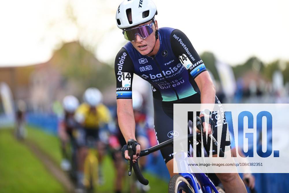 Netherlands Annemarie Worst pictured in action during the women elite race of the Mosselcross cyclocross cycling event, on Sunday 11 October 2026, in Dendermonde, the first race (out of 7) of the HG Cross competition. DAVIDxPINTENS x189443288x