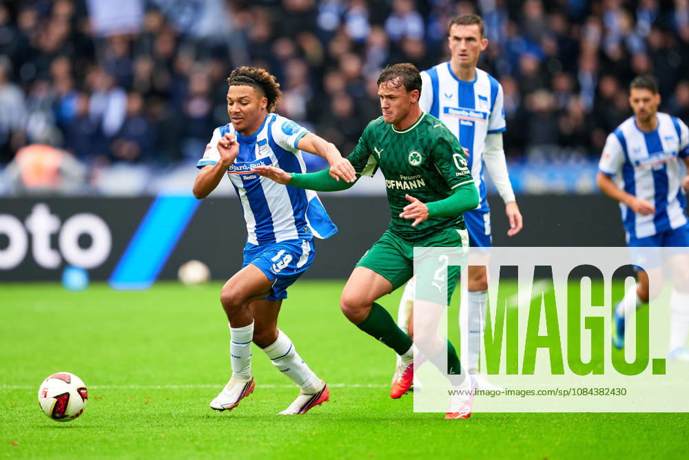 Oluwaseun Victor Adewumi, Hertha BSC, 19, Lukas Reich, Greuther Fürth, 02, GER, Hertha BSC vs. SPVGG Greuther Fürth, 2. Bundesliga, 2026–27 season, Matchday 7, October 11, 2026 DFL regulations prohibit any use of photographs as image sequences and or quasi-video GER, Hertha BSC vs. SPVGG Greuther Fürth, 2. Bundesliga, 2026–27 season, Matchday 7, October 11, 2026, Berlin