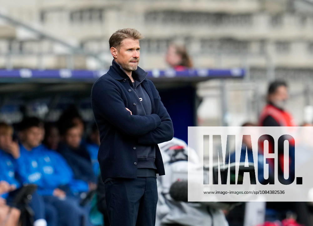 Oliver Kirch, DSC Arminia Bielefeld, Head Coach (GER), VfL Bochum 1848 vs. DSC Arminia Bielefeld, 2. Bundesliga, Matchday 7, 2026–27 season, Vonovia Ruhrstadion, Bochum, October 11, 2026 DFL REGULATIONS PROHIBIT ANY USE OF PHOTOGRAPHS AS IMAGE SEQUENCES AND OR QUASI-VIDEO VfL Bochum 1848 vs. DSC Arminia Bielefeld, 2. Bundesliga, Matchday 7, 2026–27 Season, October 11, 2026, Bochum