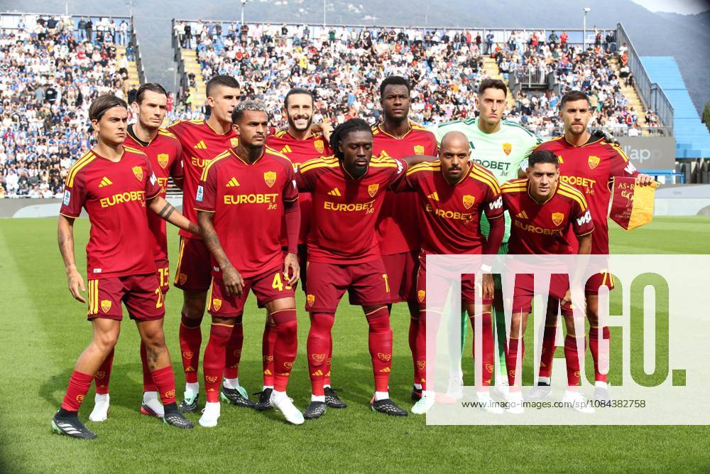 IPA89547611 - October 11, 2026 Como vs. AS Roma (Serie A) Sports; Soccer; Matchday 6& xD;In the photo: Lineup& xD;(Photo by Gino Mancini)