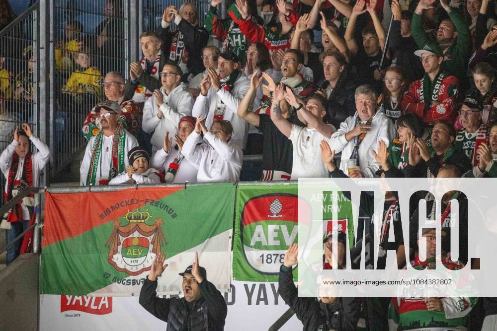 Augsburg fans get the crowd going: Krefeld Pinguine vs. Augsburg Panthers, ice hockey, Penny DEL, Matchday 8, 2026–2027 season, October 11, 2026 Krefeld Pinguine vs. Augsburg Panthers, Ice Hockey, Penny DEL, Matchday 8, 2026–2027 Season, October 11, 2026 Krefeld