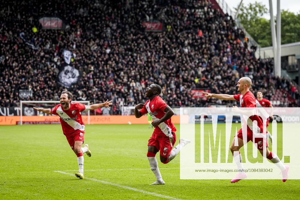 UTRECHT - Yoann Cathline of FC Utrecht celebrates the 2-0 during the Dutch Eredivisie match between FC Utrecht and Willem II at Galgenwaard Stadium on October 11, 2026, in Utrecht, the Netherlands. TOBIAS KLEUVER ANP Eredivisie 2026 27 ANPxSportx IVx 572124602 originalFilename: 572124602
