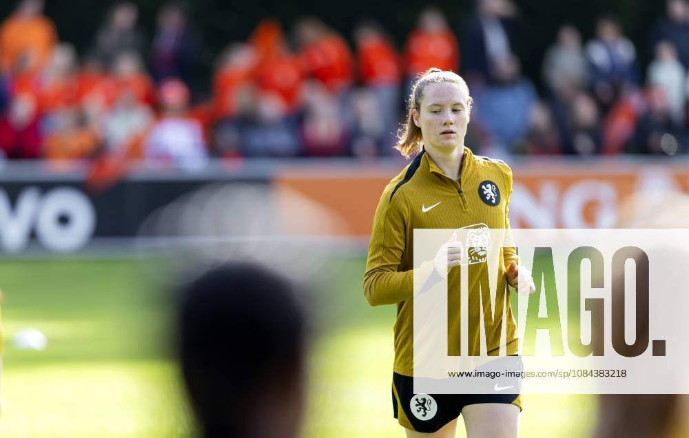 ZEIST - Veerle Buurman during a training session of the Dutch women s football team in preparation for the World Cup qualifying match against Hungary. SANDER KONING ANP ANPxSportx IVx 572124700 originalFilename: 572124700