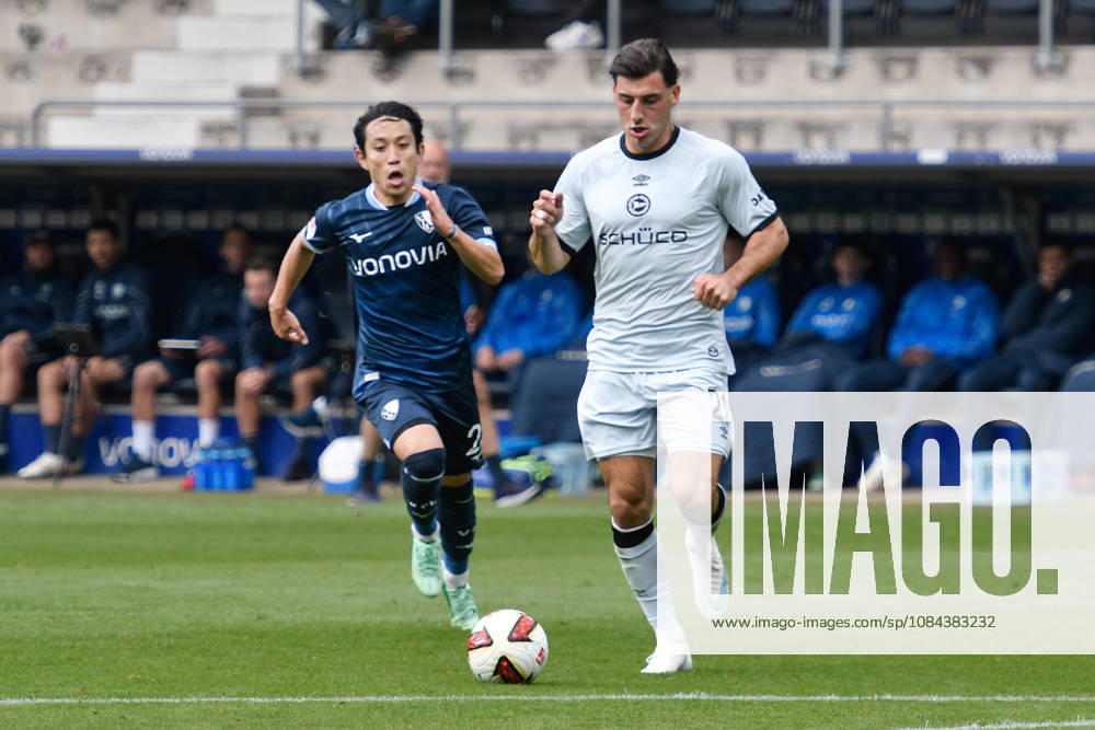 V li in a one-on-one duel: Koji Miyoshi (Bochum) 23, Stefano Russo (Bielefeld) 21, 11, 10, 2026 ¢ Soccer ¢ VfL Bochum vs. DSC Arminia Bielefeld, Vonovia Ruhrstadion, Bochum, DFB DFL REGULATIONS PROHIBIT ANY USE OF PHOTOGRAPHS AS IMAGE SEQUENCES AND OR QUASI-VIDEO NRW Germany
