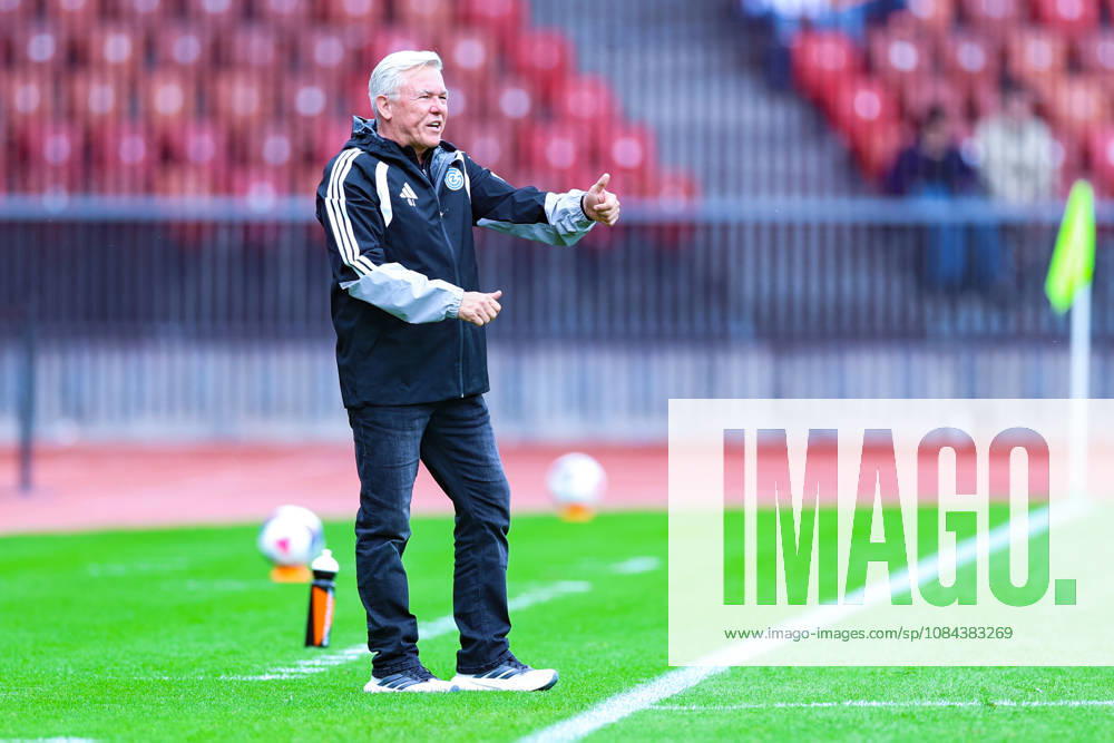 GC Zurich vs. BSC Young Boys, Brack Super League, October 11, 2026; Olaf Janßen, Head Coach, Grasshopper Club Zurich in the Brack Super League match between Grasshopper Club Zurich (GCZ) and BSC Young Boys (YB) on October 11, 2026, at Letzigrund Stadium in Zurich, Switzerland; Zurich, Letzigrund Stadium, Zurich, Switzerland