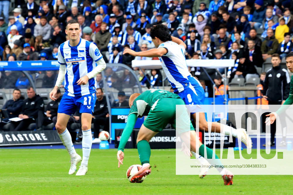 Germany, Soccer, 2. Bundesliga, Matchday, 2026–2027 Season, Berlin Olympic Stadium, Hertha BSC vs. Greuther Fürth, Kevin Sessa, Hertha BSC Berlin 8, Niklas Kolbe Hertha BSC Berlin 27, Paul Will Greuther Fürth 13 2. Bundesliga DFB DFL regulations prohibit any use of photographs as image sequences and or quasi-video nordphoto GmbH Engler Berlin Berlin Olympic Stadium Berlin Germany