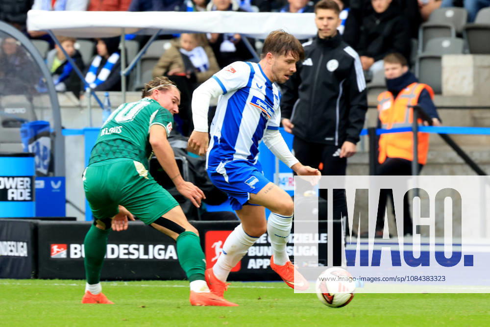 Germany, Soccer, 2. Bundesliga, Matchday, 2026–2027 Season, Berlin Olympic Stadium, Hertha BSC vs. Greuther Fürth, Mads Pedersen (Hertha BSC Berlin 22), Felix Klaus (Greuther Fürth 30). DFB and DFL regulations prohibit any use of photographs as image sequences and or quasi-video. nordphoto GmbH, Engler, Berlin, Berlin Olympic Stadium, Berlin, Germany