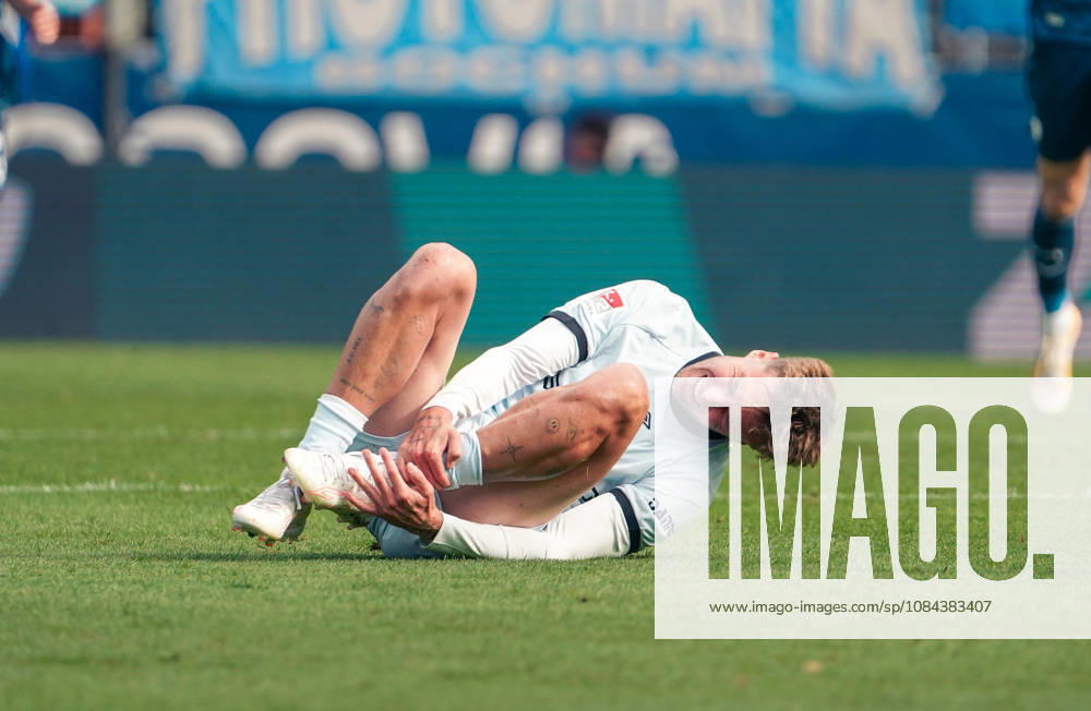 Germany Soccer 2. Bundesliga 2026–2027, Matchday 7: VfL Bochum vs. Arminia Bielefeld at Vonovia Ruhrstadion in Bochum; injury to Arminia Bielefeld player Joel Grodowski, 11