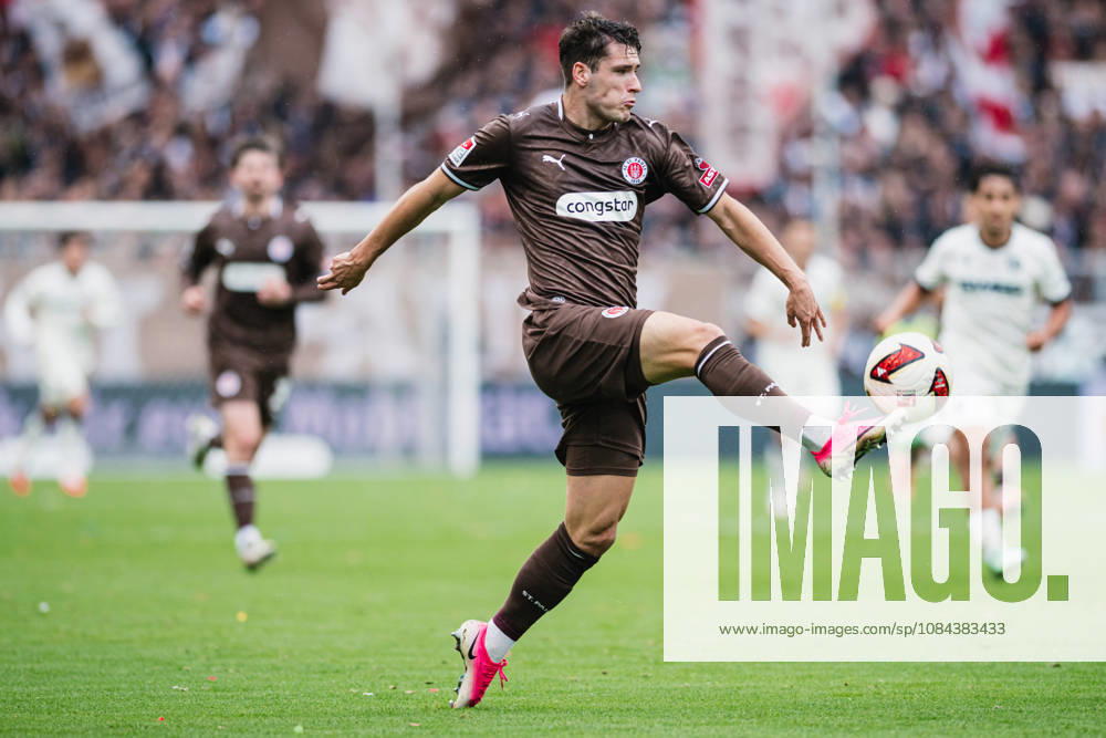 2. Bundesliga: FC St. Pauli vs. Karlsruher SC, October 11, 2026; Arkadiusz Pyrka, FC St. Pauli; October 11, Soccer; 2. Bundesliga, Matchday 7: FC St. Pauli vs. Karlsruher SC on October 11, 2026, at Millerntor Stadium, Hamburg. DFL regulations prohibit any use of photographs as image sequences and or quasi-video.