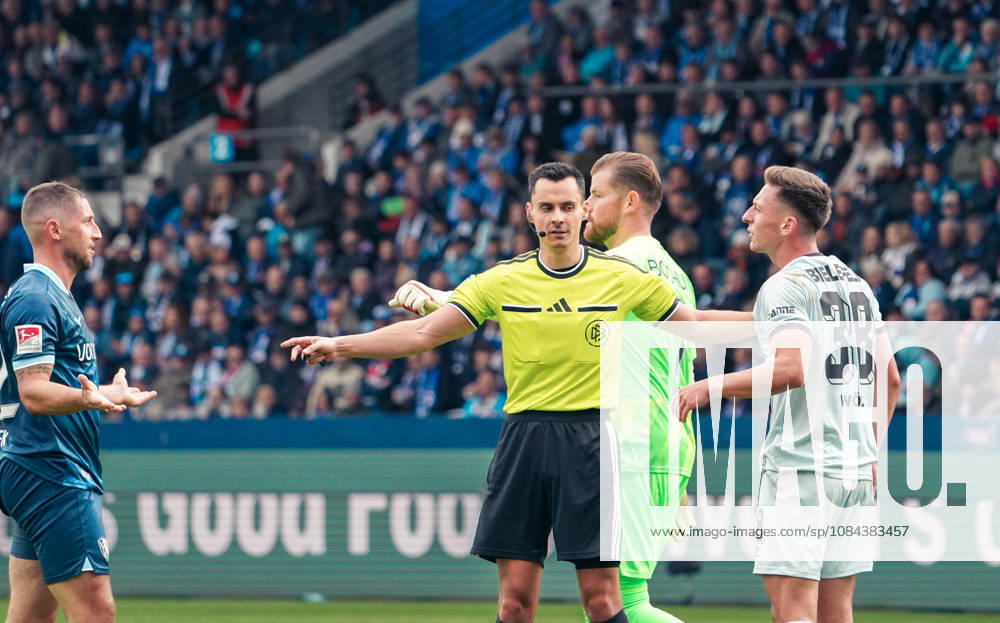 Germany Soccer 2. Bundesliga 2026–2027, Matchday 7: VfL Bochum vs. Arminia Bielefeld, Vonovia Ruhrstadion, Bochum; Referees: Konrad Oldhafer and Maximilian Wittek; VfL Bochum, 32: Marius Wörl; Arminia Bielefeld, 38