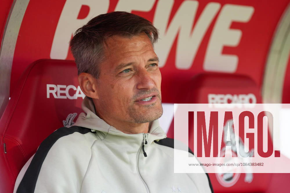 Men s, Soccer, Bundesliga 1, 1. FC Köln vs. Borussia Mönchengladbach, 2026–2027 season, RheinEnergieSTADION Alexander Blessin, Head Coach of Borussia Mönchengladbach. DFB regulations prohibit any use of photographs as image sequences and or quasi-video.