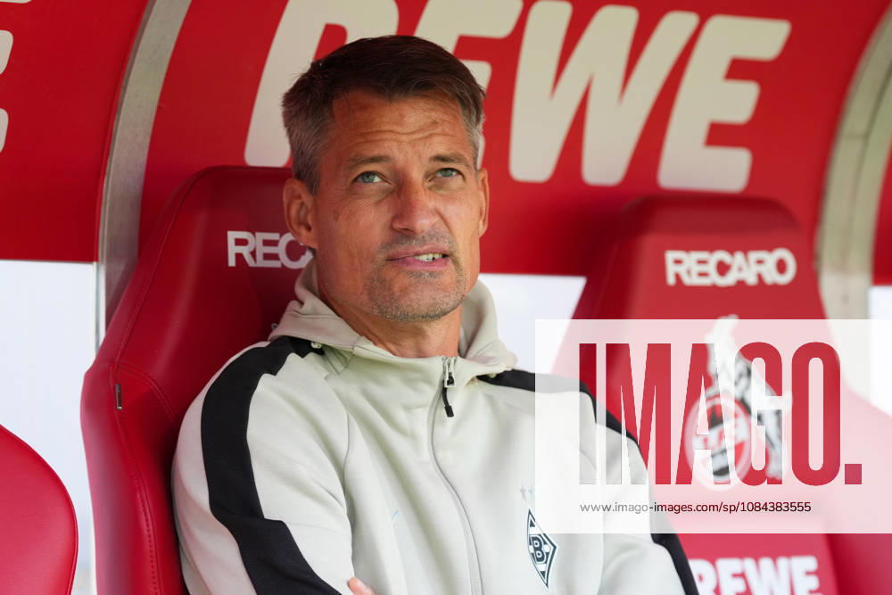 Men s, Soccer, Bundesliga 1, 1. FC Köln vs. Borussia Mönchengladbach, 2026–2027 season, RheinEnergieSTADION Alexander Blessin, Head Coach of Borussia Mönchengladbach. DFB regulations prohibit any use of photographs as image sequences and or quasi-video.