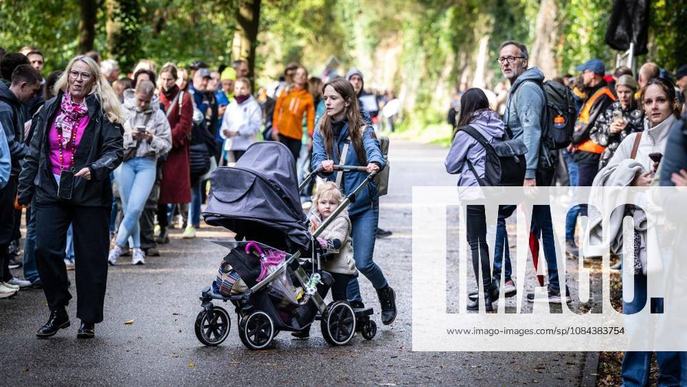 Marathon at Lake Baldeney in Essen ** FOR ** **On Sunday morning, October 11, 2026, approximately 1,200 runners will set out on a two-lap course around Lake Baldeney during the Lake Baldeney Marathon. Germany, North Rhine-Westphalia, Essen. Copyright MartinxMöller