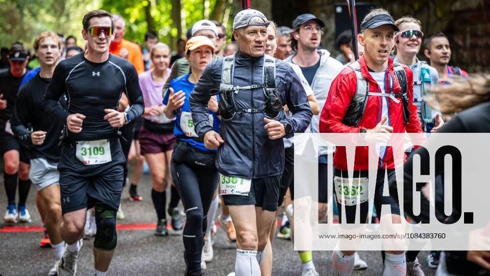 Marathon at Lake Baldeney in Essen ** FOR ** **On Sunday morning, October 11, 2026, approximately 1,200 runners will set out on a two-lap course around Lake Baldeney during the Lake Baldeney Marathon. Germany, North Rhine-Westphalia, Essen. Copyright MartinxMöller