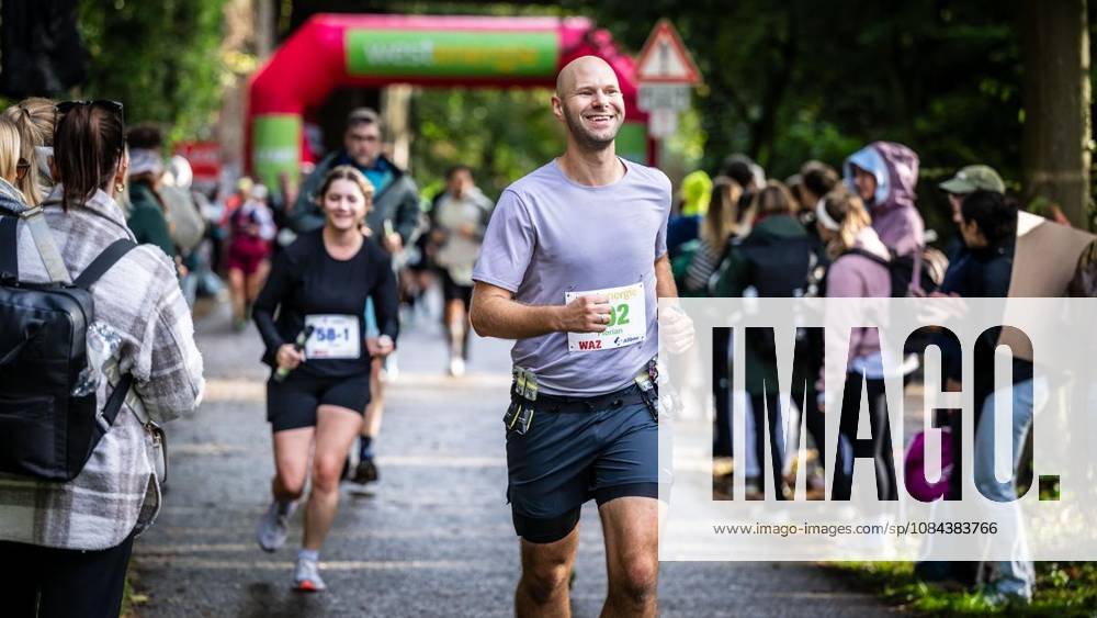 Marathon at Lake Baldeney in Essen ** FOR ** **On Sunday morning, October 11, 2026, approximately 1,200 runners will set out on a two-lap course around Lake Baldeney during the Lake Baldeney Marathon. Germany, North Rhine-Westphalia, Essen. Copyright MartinxMöller