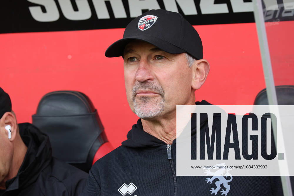 Today marks the first match day for Coach Achim Beierlorzer, head coach of FC Ingolstadt 04, in the game between FC Ingolstadt 04 and SV Wehen Wiesbaden on October 11, 2026, DFB regulations prohibit any use of photographs as image sequences and or quasi-video. GER, Soccer, 3. Liga, Matchday 8, FC Ingolstadt 04 vs. SV Wehen Wiesbaden, October 11, 2026, Audi Sportpark Ingolstadt