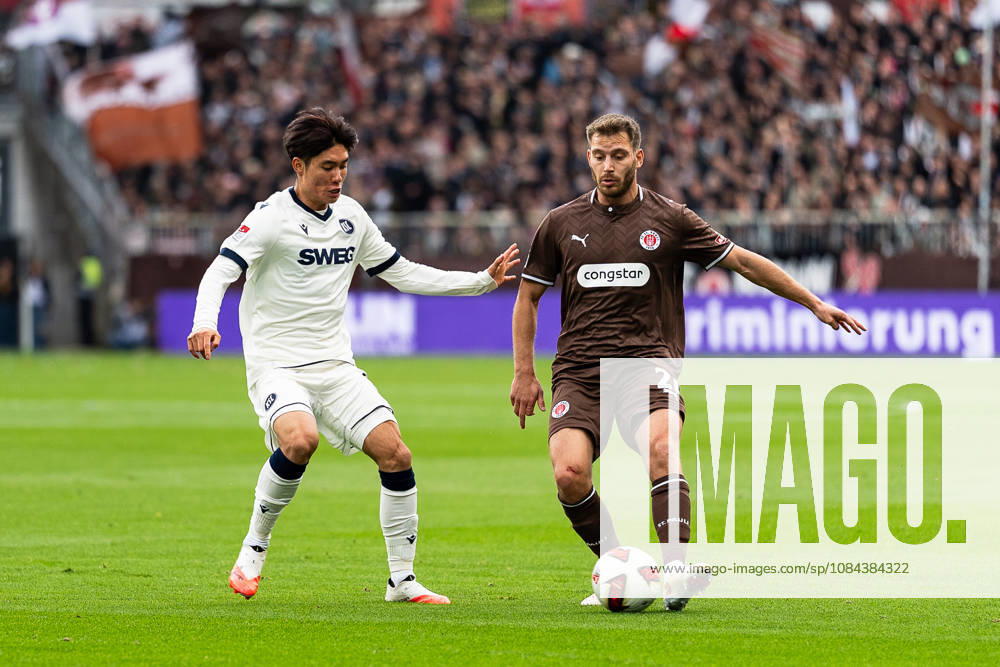 Lars Ritzka, FC St. Pauli, 21 (in possession), Shio Fukuda, Karlsruher SC, 13, GER, FC St. Pauli vs. Karlsruher SC, Soccer, 2. Bundesliga, Matchday 7, 2026–2027 Season, October 11, 2026 DFL regulations prohibit any use of photographs as image sequences and or quasi-video, GER, FC St. Pauli vs. Karlsruher SC, Soccer, 2. Bundesliga, Matchday 7, 2026–2027 Season, October 11, 2026, Hamburg