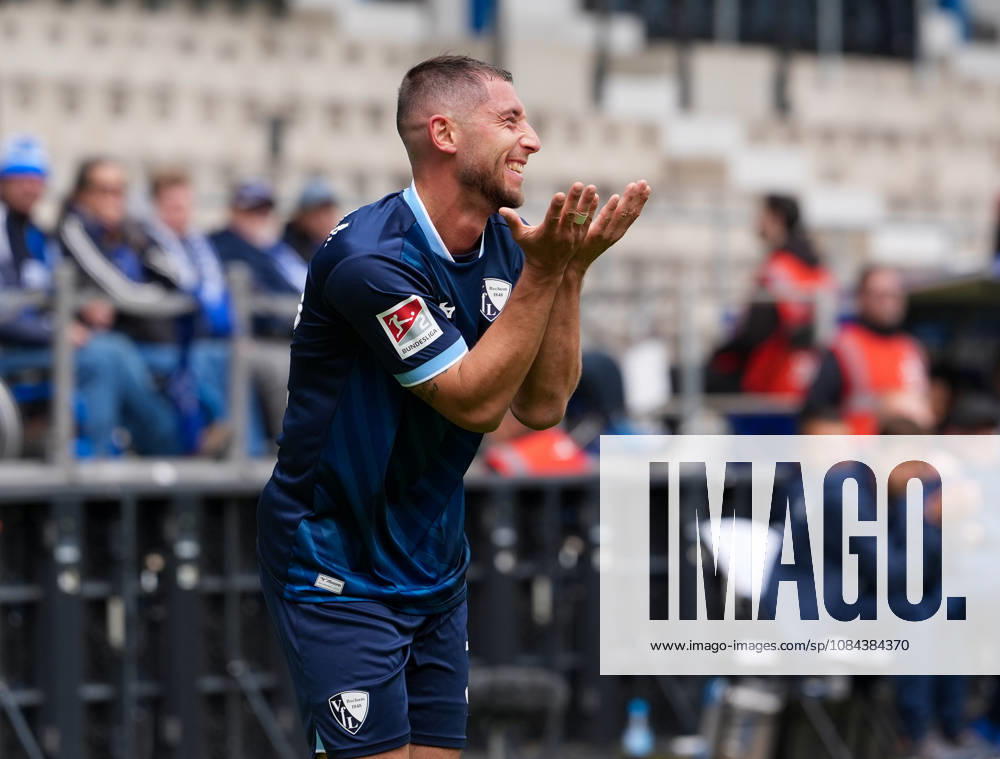 Maximilian Wittek, VfL Bochum 1848, 32, reacts (GER), VfL Bochum 1848 vs. DSC Arminia Bielefeld, 2. Bundesliga, Matchday 7, 2026–27 season, Vonovia Ruhrstadion, Bochum, October 11, 2026 DFL REGULATIONS PROHIBIT ANY USE OF PHOTOGRAPHS AS IMAGE SEQUENCES AND OR QUASI-VIDEO VfL Bochum 1848 vs. DSC Arminia Bielefeld, 2. Bundesliga, Matchday 7, 2026–27 Season, October 11, 2026, Bochum