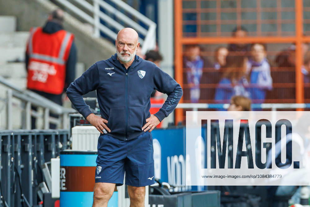 VfL Bochum coach Uwe Roesler looks dejected during the 2. Bundesliga match between VfL Bochum and Arminia Bielefeld at the Ruhrstadion on October 11, 2026, in Bochum, Germany. Photo by Mario Hommes, DeFodi Images. VfL Bochum coach Uwe Roesler looks dejected during the 2nd Bundesliga match between VfL Bochum and Arminia Bielefeld at Vonovia Ruhrstadion on October 11, 2026 in Bochum, Germany. Photo by Mario Hommes, DeFodi Images. DFB and DFL regulations prohibit any use of photographs as image sequences and or quasi-video. Photo by Mario Hommes, DeFodi Images.