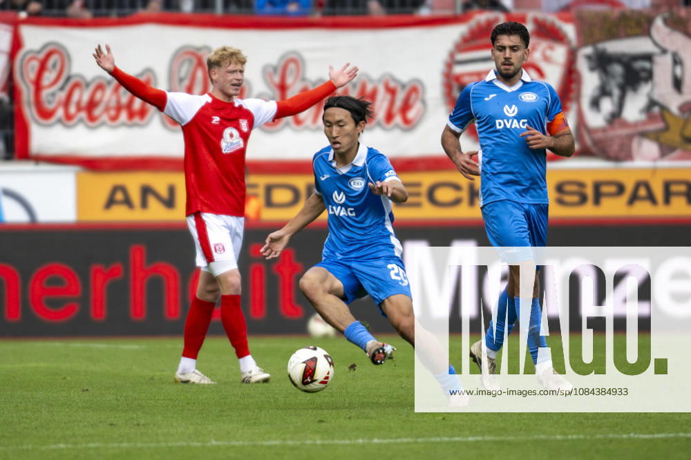 Regionalliga Northeast, Season 26-27: Hallescher FC vs. RSV Eintracht 1949 e.V., Halle, Germany, October 11, 2026. Pictured: Dong Woo Kim (RSV) with the ball at the Halle Saale Leuna Chemie Stadium, Saxony-Anhalt, Germany