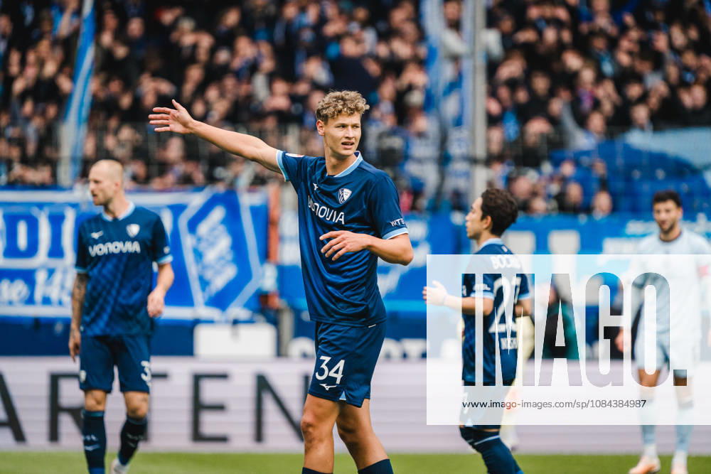 Bochum, Germany October 11, 2026 2. Bundesliga 2026–2027 Matchday 7 VfL Bochum 1848 vs. DSC Arminia Bielefeld Pictured: Tom Meyer (BOC) gesturing on the field. DFL and DFB regulations prohibit any use of photographs as image sequences and or quasi-video. Vonovia Ruhrstadion, North Rhine-Westphalia