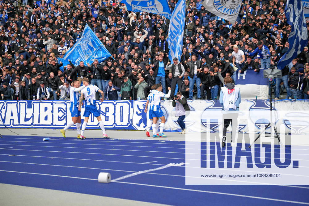 Mads Pedersen, Hertha BSC, 22, shot on goal for the 1-0 lead; Hertha celebrates; GER; Hertha BSC vs. SPVGG Greuther Fürth; 2. Bundesliga; 2026-27 season; Matchday 7, October 11, 2026 DFL regulations prohibit any use of photographs as image sequences and or quasi-video GER, Hertha BSC vs. SPVGG Greuther Fürth, 2. Bundesliga, 2026–27 season, Matchday 7, October 11, 2026, Berlin