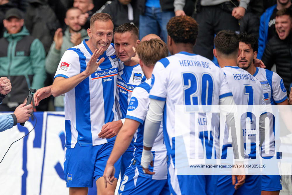 Mads Pedersen, Hertha BSC, 22, shot on goal for the 1-0 lead; Hertha celebrates; Mads Pedersen, Hertha BSC, 22, GER; Hertha BSC vs. SPVGG Greuther Fürth, 2. Bundesliga, 2026-27 season, Matchday 7, October 11, 2026. DFL regulations prohibit any use of photographs as image sequences and or quasi-video. GER, Hertha BSC vs. SPVGG Greuther Fürth, 2. Bundesliga, 2026–27 season, Matchday 7, October 11, 2026, Berlin