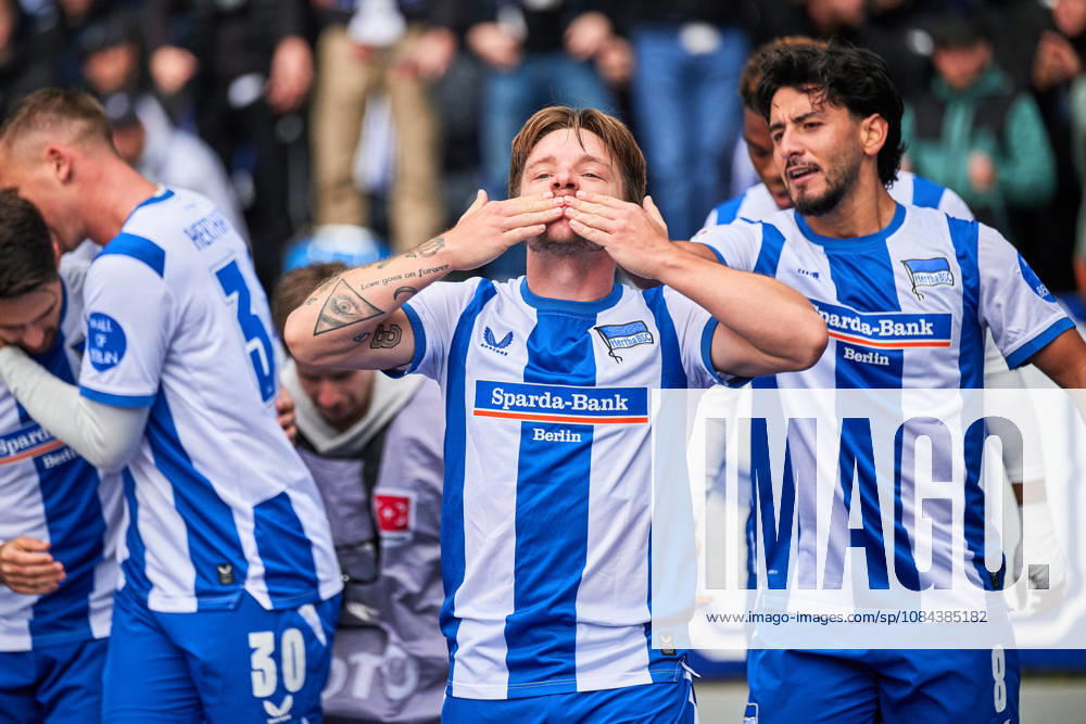 Mads Pedersen, Hertha BSC, 22, shot on goal for the 1-0 lead; Hertha celebrates; Mads Pedersen, Hertha BSC, 22, GER; Hertha BSC vs. SPVGG Greuther Fürth, 2. Bundesliga, 2026–27 season, Matchday 7, October 11, 2026. DFL regulations prohibit any use of photographs as image sequences and or quasi-video. GER, Hertha BSC vs. SPVGG Greuther Fürth, 2. Bundesliga, 2026–27 season, Matchday 7, October 11, 2026, Berlin