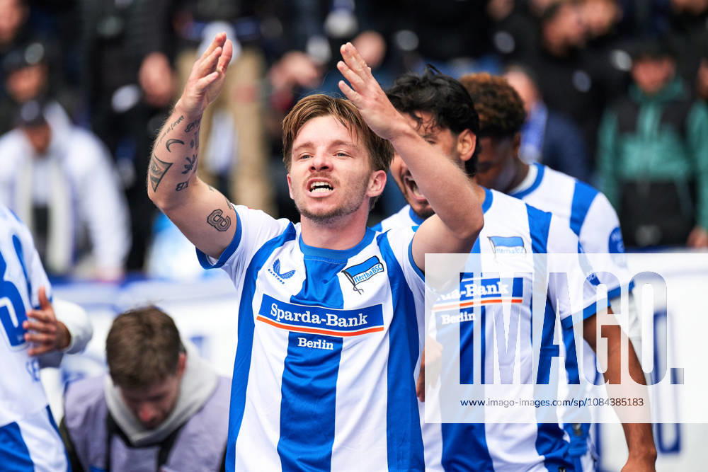 Mads Pedersen, Hertha BSC, 22, shot on goal for the 1-0 lead; Hertha celebrates; Mads Pedersen, Hertha BSC, 22, GER; Hertha BSC vs. SPVGG Greuther Fürth, 2. Bundesliga, 2026–27 season, Matchday 7, October 11, 2026. DFL regulations prohibit any use of photographs as image sequences and or quasi-video. GER, Hertha BSC vs. SPVGG Greuther Fürth, 2. Bundesliga, 2026–27 season, Matchday 7, October 11, 2026, Berlin