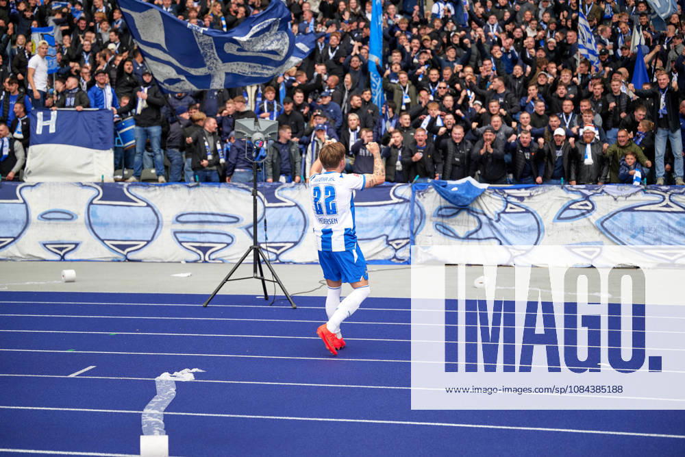 Mads Pedersen, Hertha BSC, 22, shot on goal for the 1-0 lead; Hertha celebrates; Mads Pedersen, Hertha BSC, 22, GER; Hertha BSC vs. SPVGG Greuther Fürth, 2. Bundesliga, 2026–27 season, Matchday 7, October 11, 2026. DFL regulations prohibit any use of photographs as image sequences and or quasi-video. GER, Hertha BSC vs. SPVGG Greuther Fürth, 2. Bundesliga, 2026–27 season, Matchday 7, October 11, 2026, Berlin