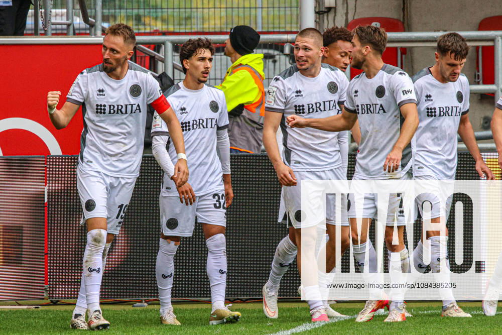 Florian Huebner of SV Wehen Wiesbaden, No. 19, celebrates after scoring the 0-1 goal in the match between FC Ingolstadt 04 and SV Wehen Wiesbaden on October 11, 2026, DFB regulations prohibit any use of photographs as image sequences and or quasi-video. GER, Soccer, 3. Liga, Matchday 8, FC Ingolstadt 04 vs. SV Wehen Wiesbaden, October 11, 2026, Audi Sportpark Ingolstadt