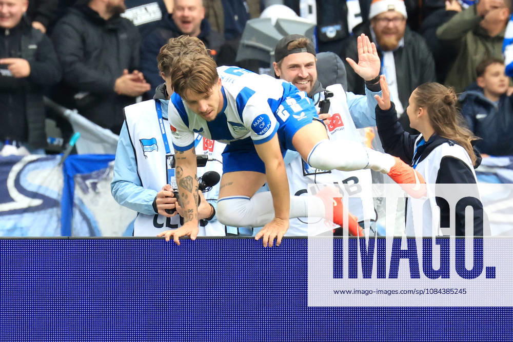 Germany, Soccer, Bundesliga 2, Matchday, 2026–2027 Season, Berlin Olympic Stadium, Hertha BSC vs. Greuther Fürth 1–0 (goal by Mads Pedersen), Hertha BSC Berlin 22, celebration, cheering, joy, happiness, happy, positive emotions, 2nd Division DFB DFL regulations prohibit any use of photographs as image sequences and or quasi-video nordphoto GmbH Engler Berlin Berlin Olympic Stadium Berlin Germany