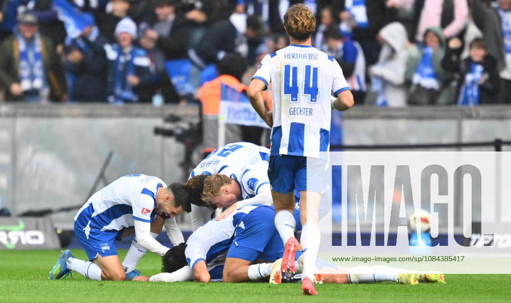 Soccer Season 2026–2027, Matchday 2, Bundesliga, Hertha BSC Berlin vs. SpVgg Greuther Fürth (Kleeblatt), Sports photo by Zink . DFL regulations prohibit any use of photographs as image sequences and or quasi-video; for editorial use only for editorial use Goal celebration Cheering Joy after a goal Goal Shot on goal for the 2–0 lead by Paul Seguin 30, Hertha BSC