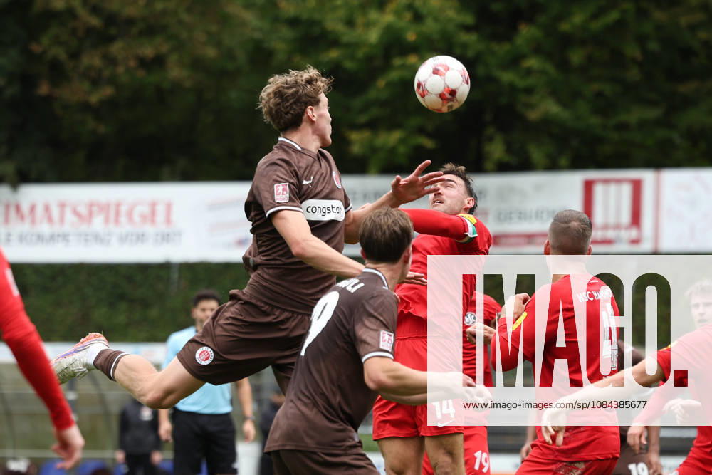 Soccer I Men s I 2026–2027 Season I Regionalliga Nord I Matchday 13 I FC St. Pauli II vs. HSC Hannover I October 11, 2026 Jannik Westphal 4, FC St. Pauli II Marcel Langer 14, HSC Hannover Norderstedt, Edmund Plambeck Stadium, Schleswig-Holstein, Germany