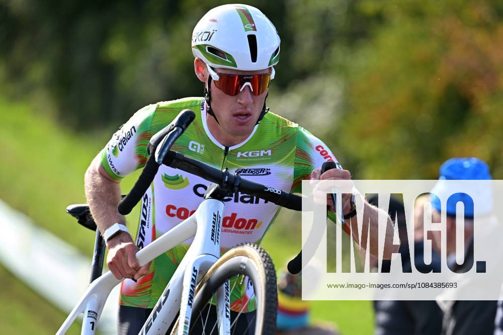 Belgium s Joran Wyseure pictured in action during the men elite race of the Mosselcross cyclocross cycling event, on Sunday 11 October 2026, in Dendermonde, the first race (out of 7) of the HG Cross competition. DAVIDxPINTENS x189448150x