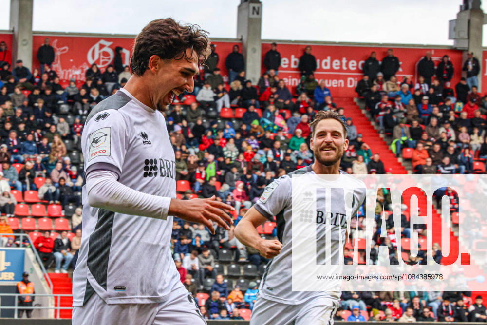 Raul Paula of SV Wehen Wiesbaden, No. 32, scores to make it 0–2 and celebrates—and rightly so—during the match between FC Ingolstadt 04 and SV Wehen Wiesbaden on October 11, 2026, DFB regulations prohibit any use of photographs as image sequences and or quasi-video. GER, Soccer, 3. Liga, Matchday 8, FC Ingolstadt 04 vs. SV Wehen Wiesbaden, October 11, 2026, Audi Sportpark Ingolstadt