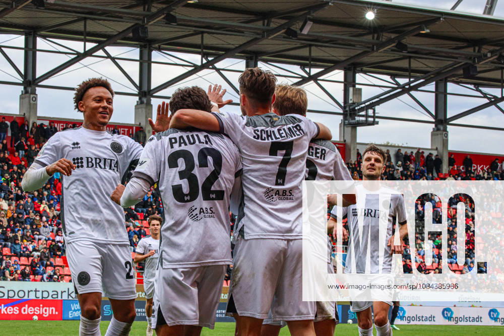 Raul Paula of SV Wehen Wiesbaden, No. 32, scores to make it 0–2 and celebrates—and rightly so—during the match between FC Ingolstadt 04 and SV Wehen Wiesbaden on October 11, 2026, DFB regulations prohibit any use of photographs as image sequences and or quasi-video. GER, Soccer, 3. Liga, Matchday 8, FC Ingolstadt 04 vs. SV Wehen Wiesbaden, October 11, 2026, Audi Sportpark Ingolstadt