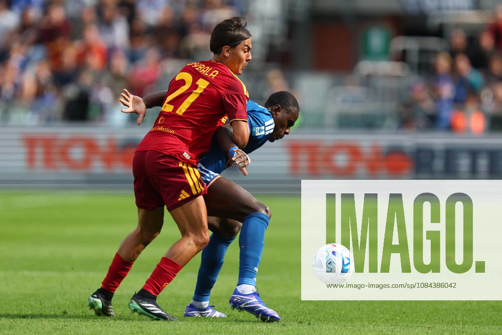 Serie A Como 1907 - As Roma Paulo Dybala of AS Roma the Serie A match beetween Como 1907 and As Roma at Stadio Giuseppe Sinigaglia on October 11 2026 in Como Italy . Como Stadio Giuseppe Sinigaglia Italy