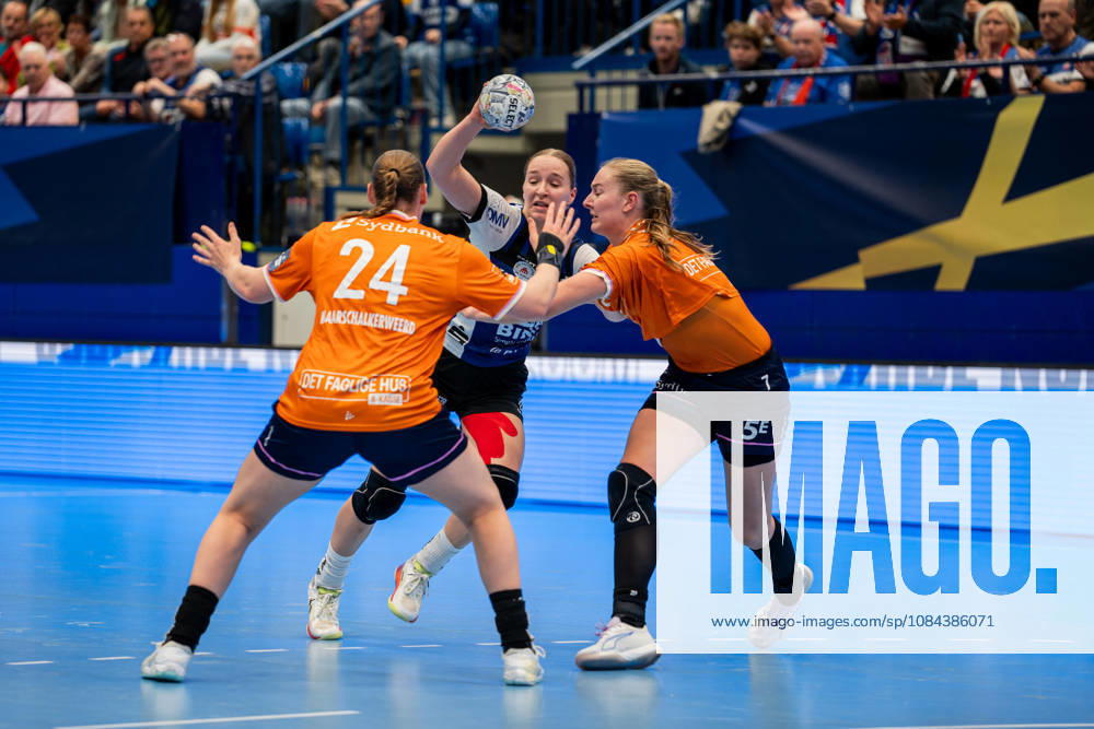 HSG Blomberg Lippe (GER) vs. Odense Handbold (DEN), Handball, EHF Champions League Women, Group Stage, October 11, 2026, 2026–2027 Season, Lemgo’s Nieke Kuehne of HSG Blomberg Lippe, No. 09, in a duel against Romee Maarschalkeweerd of Odense Handbold, No. 24, and Viola Charlotte Leuchter of Odense Handbold, No. 07, at the Lemgo Phoenix Contact Arena in Germany