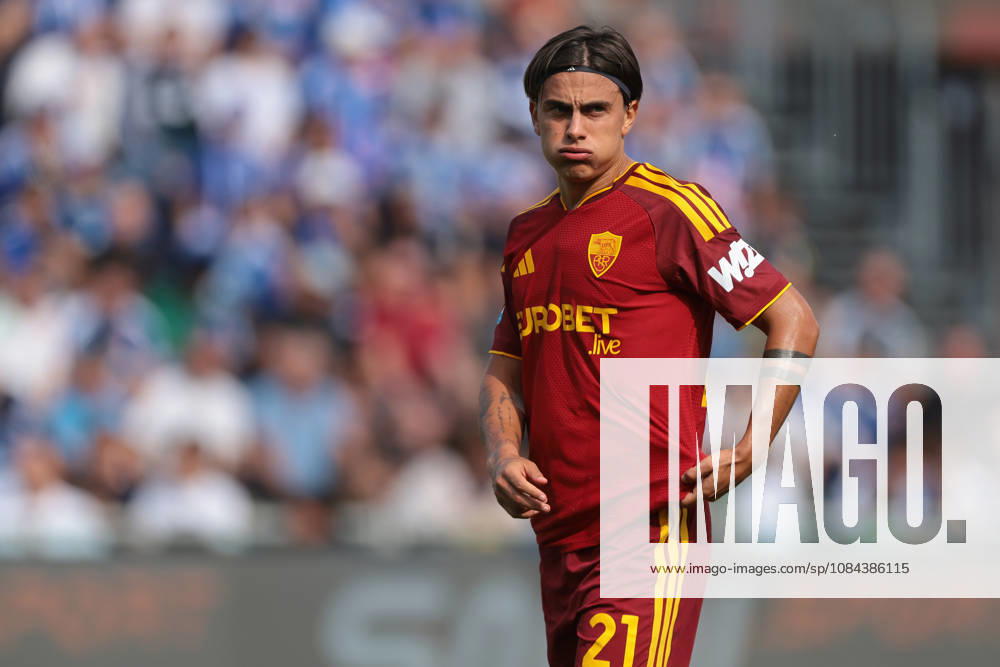 Como 1907 v AS Roma - Serie A - Season 2026-2027 Como, Italy, 11th October 2026. during the Como 1907 vs AS Roma Serie A match at Stadio Giuseppe Sinigaglia, Como. Picture credit should read: Jonathan MoscropComo, Italy, 11th October 2026. Paulo Dybala of AS Roma reacts during the Como 1907 vs AS Roma Serie A match at Stadio Giuseppe Sinigaglia, Como. Picture credit should read: Jonathan Moscrop Como Stadio Giuseppe Sinigaglia Italy