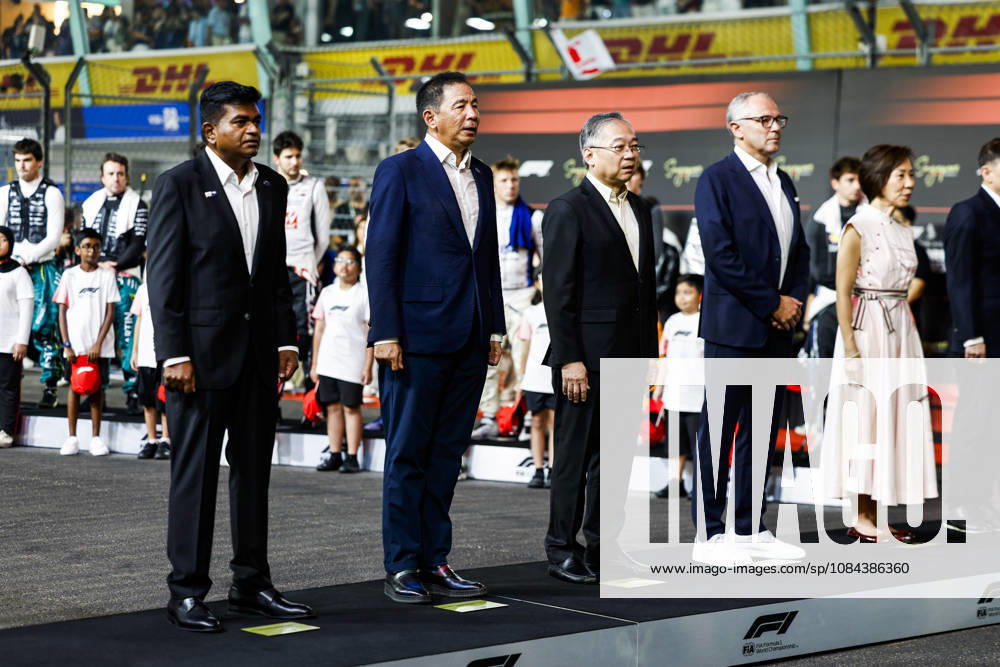 F1 - SINGAPORE GRAND PRIX 2026 DOMENICALI Stefano (ita), Chairman and CEO Formula One Group FOG, portrait, FIA representatives during the 2026 Formula 1 Singapore Grand Prix, 17th round of the 2026 Formula One World Championship, WM, Weltmeisterschaft from October 9 to 11, 2026 on the Marina Bay Street Circuit, in Singapore, Singapore - SingaporeSingapore
