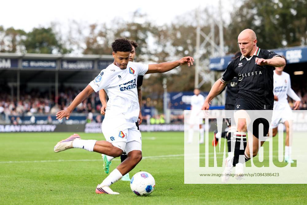 VELSEN - (lr) Gerald Alders of Telstar, Evan Rottier of ADO Den Haag during the Dutch Eredivisie match between Telstar and ADO Den Haag at the BUKO Stadium on October 11, 2026 in Velsen, the Netherlands. SONNY LENSEN ANP Eredivisie 2026 27 ANPxSportx IVx 572129330 originalFilename: 572129330