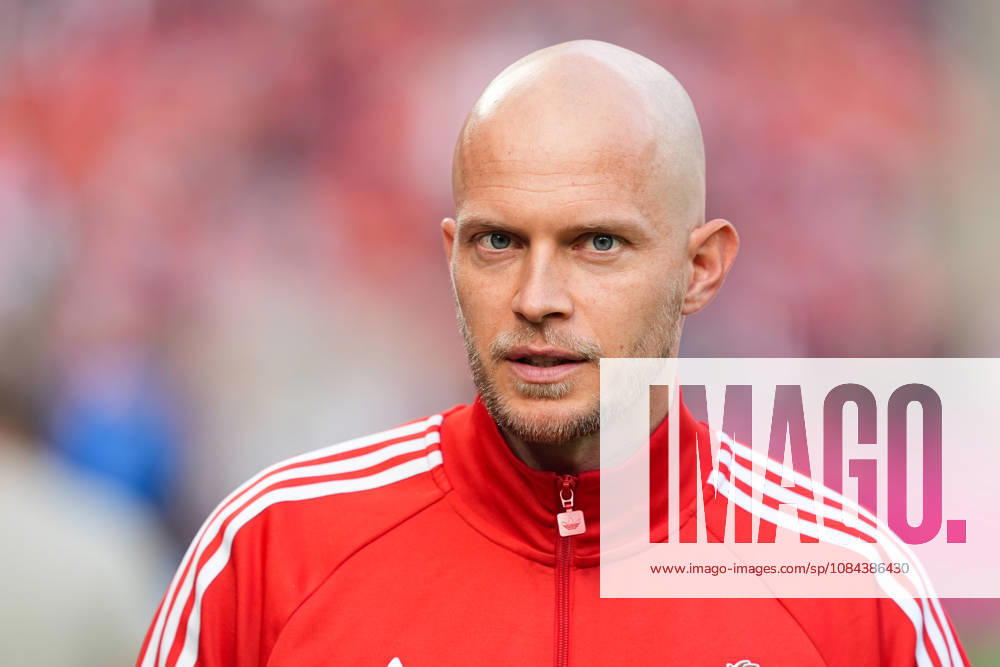 Men s, Soccer, Bundesliga 1, 1. FC Köln vs. Borussia Mönchengladbach, 2026–2027 season, RheinEnergieSTADION, Rene Wagner, Head Coach of 1. FC Köln. DFB regulations prohibit any use of photographs as image sequences and or quasi-video.