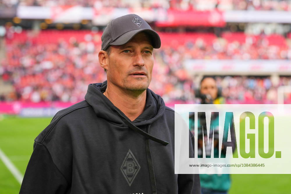 Men s, Soccer, Bundesliga 1, 1. FC Köln vs. Borussia Mönchengladbach, 2026–2027 season, RheinEnergieSTADION Alexander Blessin, Head Coach of Borussia Mönchengladbach. DFB regulations prohibit any use of photographs as image sequences and or quasi-video.