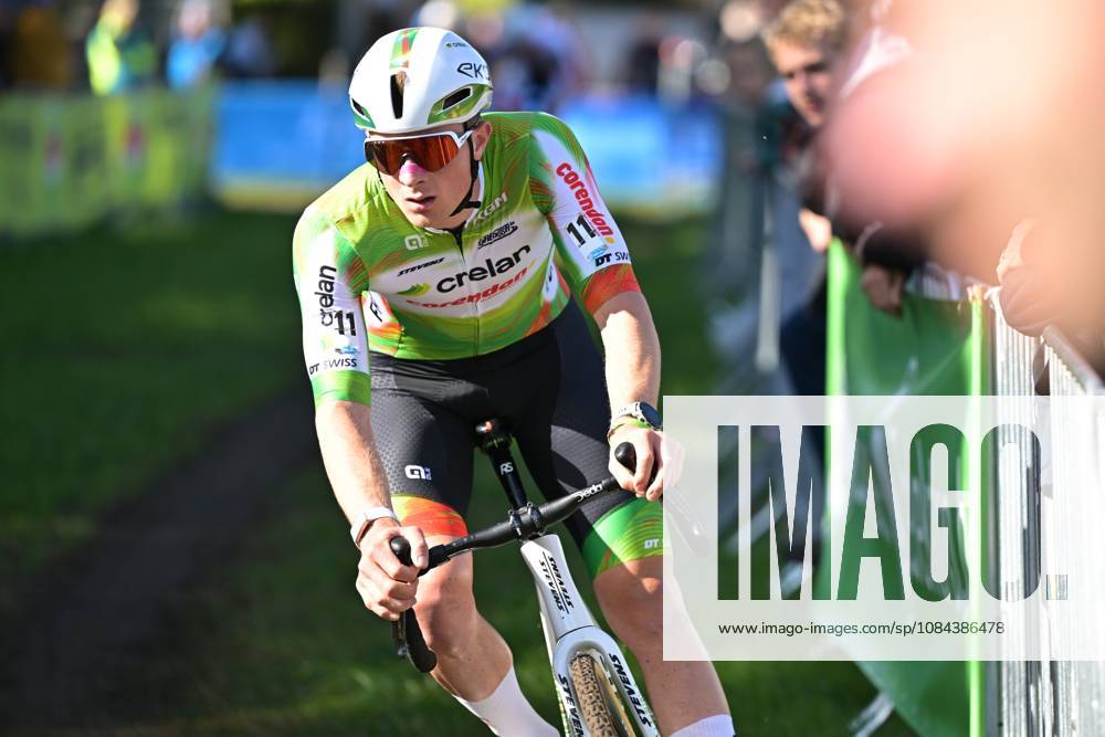 Belgium s Toon Vandebosch pictured in action during the men elite race of the Mosselcross cyclocross cycling event, on Sunday 11 October 2026, in Dendermonde, the first race (out of 7) of the HG Cross competition. DAVIDxPINTENS x189449744x