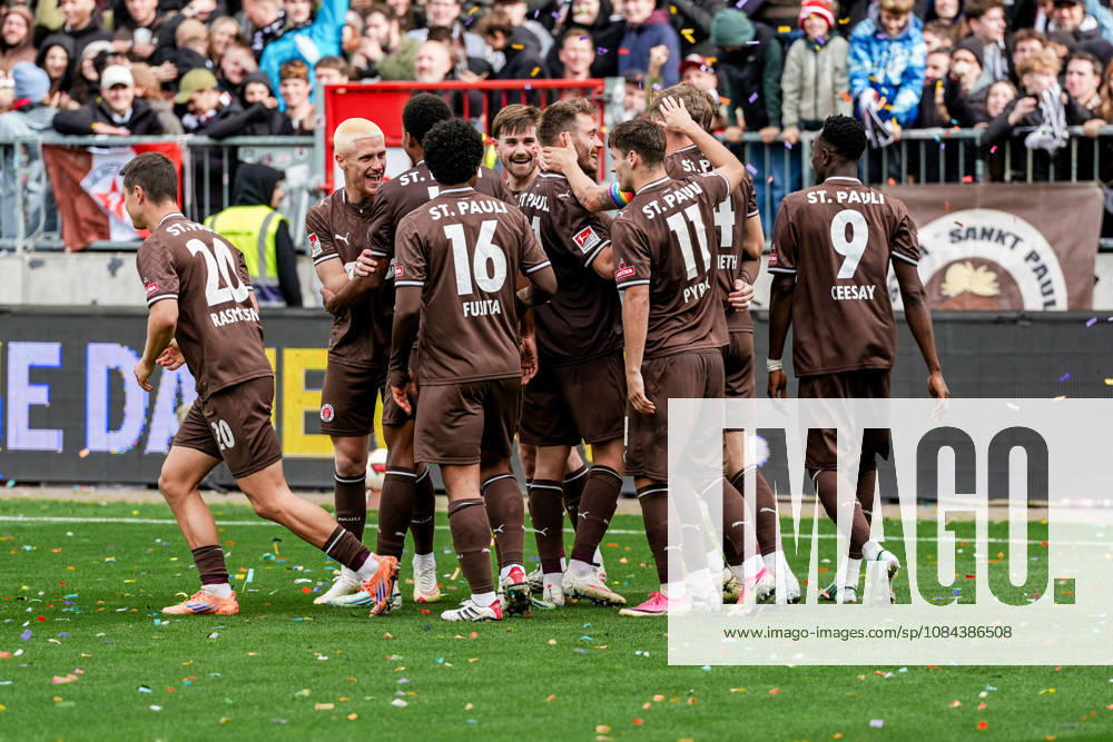 Germany Soccer 2. Bundesliga 2026–27, Matchday 7: FC St. Pauli vs. Karlsruher SC at Millerntor Stadium in Hamburg; St. Pauli scores the 2–0 goal by Lars Ritzka; FC St. Pauli, 21; Jubilation, Emotion