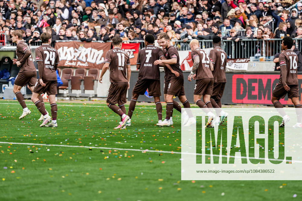 Germany Soccer 2. Bundesliga 2026–27, Matchday 7: FC St. Pauli vs. Karlsruher SC at Millerntor Stadium in Hamburg; St. Pauli scores the 2–0 goal by Lars Ritzka; FC St. Pauli, 21; Jubilation, Emotion