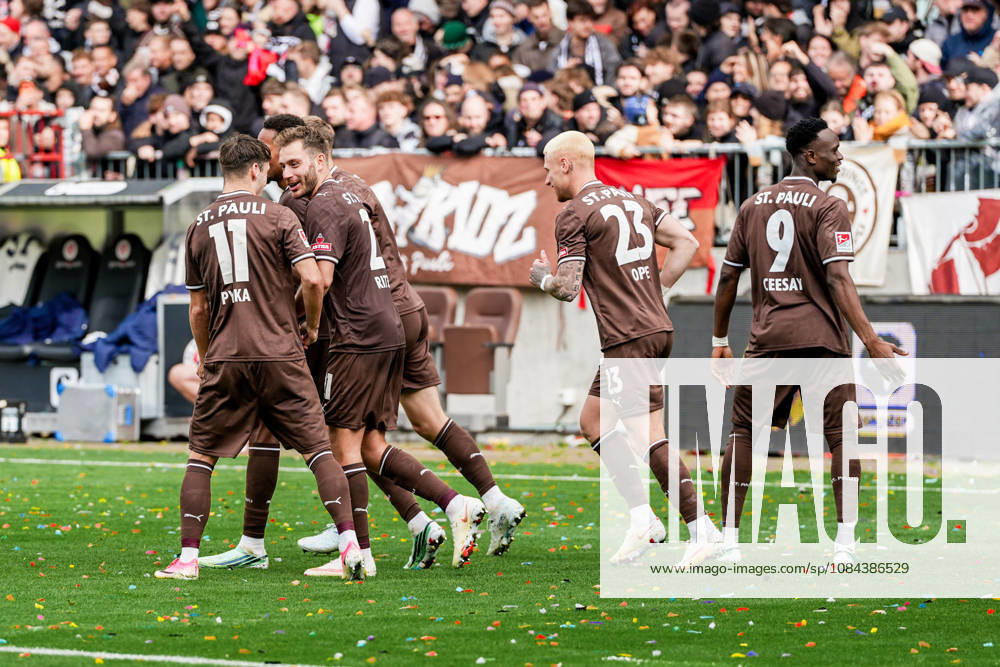 Germany Soccer 2. Bundesliga 2026–27, Matchday 7: FC St. Pauli vs. Karlsruher SC at Millerntor Stadium in Hamburg; St. Pauli scores the 2–0 goal by Lars Ritzka; FC St. Pauli, 21; Jubilation, Emotion