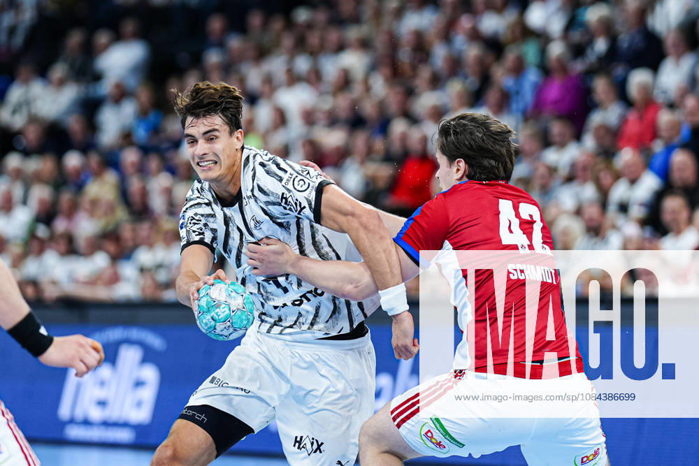 Julian Köster, THW Kiel, 07; Jan Christian Schmidt, Handball Club Hamburg, 42 (GER); THW Kiel vs. Handball Club Hamburg, Handball, 1st Bundesliga, Matchday 8, 2026–2027 Season, October 11, 2026 GER, THW Kiel vs. Handball Club Hamburg, Handball, 1st Bundesliga, Matchday 8, 2026–2027 season, October 11, 2026 Kiel